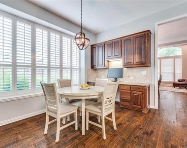 8856 Shady Shore Drive - Photo Thumbnail 13