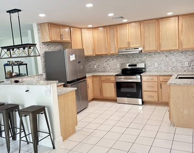 117 Yacht View Lane - Photo Thumbnail 1
