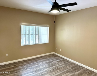 3830 E Lakewood Parkway E - Photo Thumbnail 11