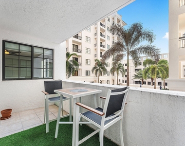 233 S Federal Highway - Photo Thumbnail 18