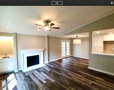 6646 E Lovers Lane - Photo Thumbnail 9