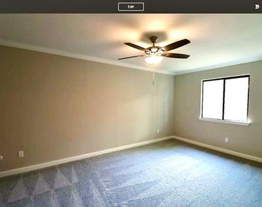 6646 E Lovers Lane - Photo Thumbnail 10