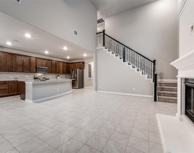 1237 Milfoil Drive - Photo Thumbnail 5