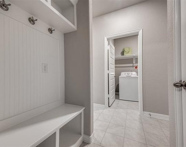 1237 Milfoil Drive - Photo Thumbnail 22