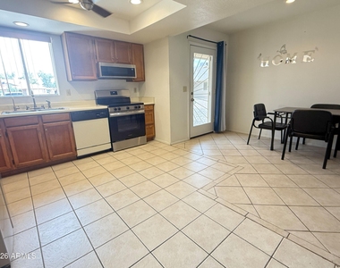 1612 Leisure World -- - Photo Thumbnail 2