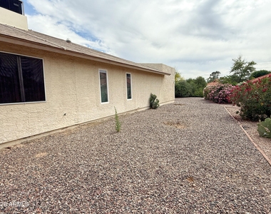 1612 Leisure World -- - Photo Thumbnail 25