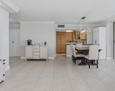 4280 Galt Ocean Drive - Photo Thumbnail 20