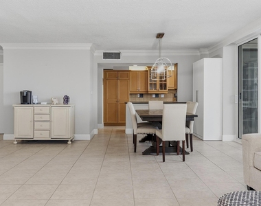 4280 Galt Ocean Drive - Photo Thumbnail 21