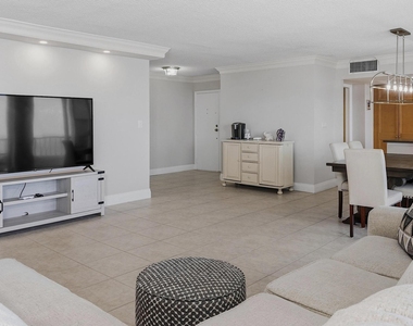 4280 Galt Ocean Drive - Photo Thumbnail 22
