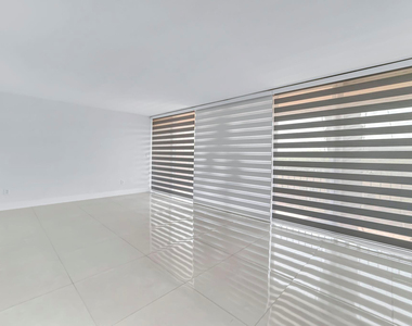 9240 Fontainebleau Boulevard - Photo Thumbnail 2