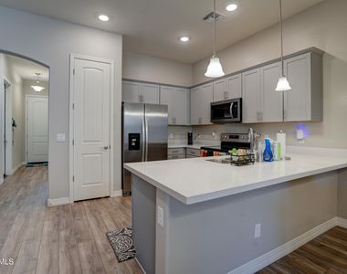 4750 N Yale Avenue - Photo Thumbnail 1