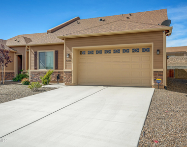 4750 N Yale Avenue - Photo Thumbnail 4