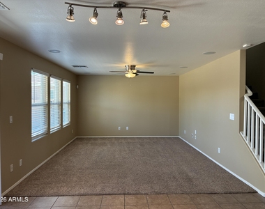 17698 W Maya Way - Photo Thumbnail 12