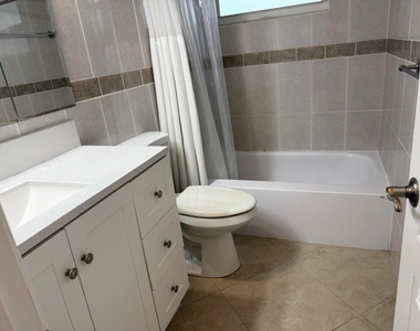 300 Ne 14th Avenue - Photo Thumbnail 30