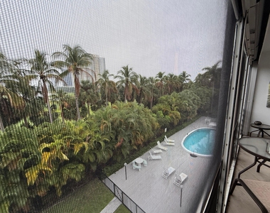 300 Ne 14th Avenue - Photo Thumbnail 14