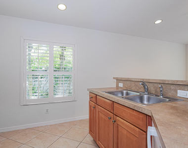 4625 55th Street - Photo Thumbnail 13