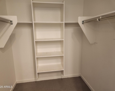 4208 S 68th Drive - Photo Thumbnail 12