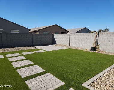 4208 S 68th Drive - Photo Thumbnail 22