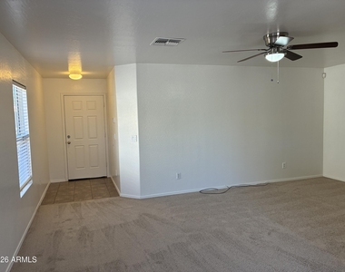 6027 W Encinas Lane - Photo Thumbnail 4