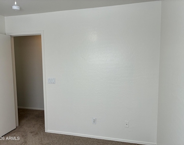 6027 W Encinas Lane - Photo Thumbnail 26