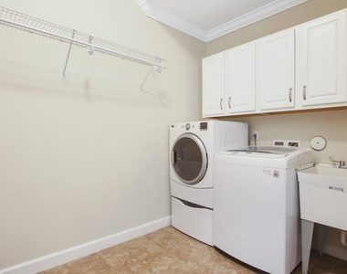12101 Sw Aventino Drive - Photo Thumbnail 39