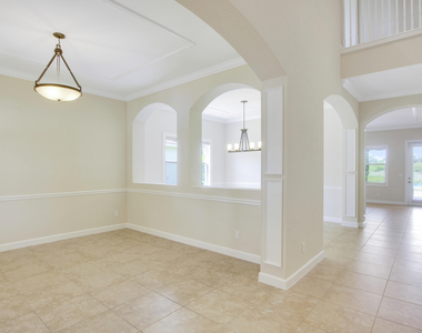 12101 Sw Aventino Drive - Photo Thumbnail 11