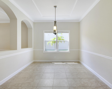 12101 Sw Aventino Drive - Photo Thumbnail 10