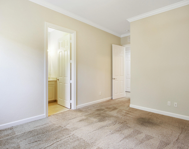 12101 Sw Aventino Drive - Photo Thumbnail 23