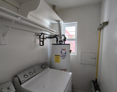 1307 W Thomas Road - Photo Thumbnail 7