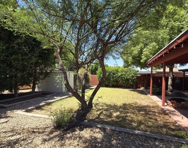 1307 W Thomas Road - Photo Thumbnail 16