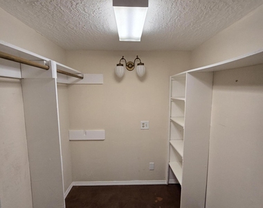 1307 W Thomas Road - Photo Thumbnail 13
