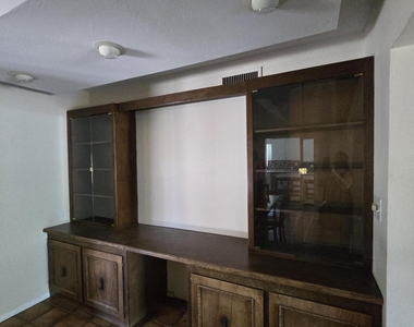 1307 W Thomas Road - Photo Thumbnail 3