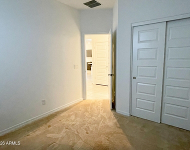 7954 W Medlock Drive - Photo Thumbnail 17