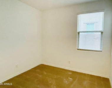 7954 W Medlock Drive - Photo Thumbnail 12