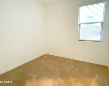 7954 W Medlock Drive - Photo Thumbnail 16