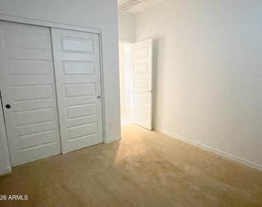 7954 W Medlock Drive - Photo Thumbnail 15