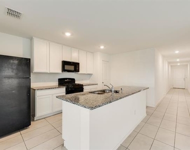 1012 Barkers Pond Avenue - Photo Thumbnail 8