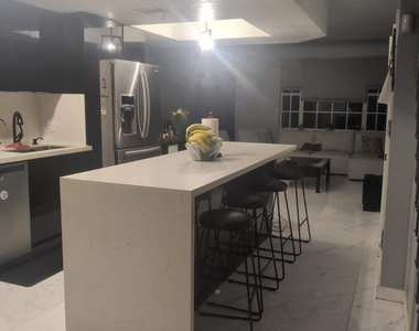 721 Sw 148th Avenue - Photo Thumbnail 2