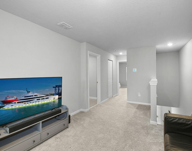 5766 Se Edgewater Circle - Photo Thumbnail 18