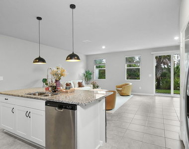 5766 Se Edgewater Circle - Photo Thumbnail 12