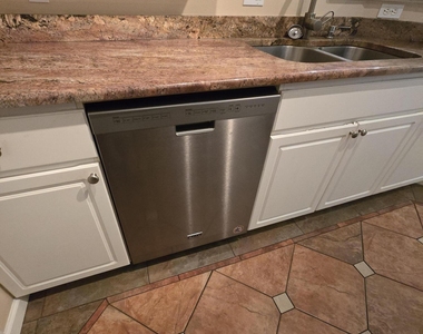 1701 E Colter Street - Photo Thumbnail 10