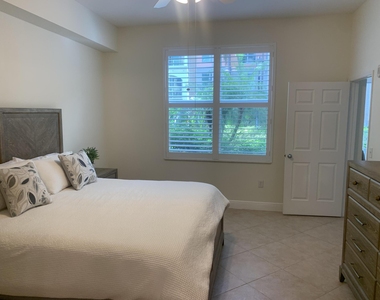 806 E Windward Way - Photo Thumbnail 25
