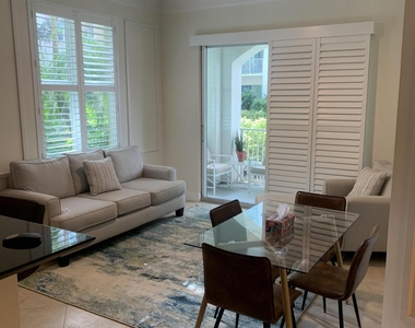 806 E Windward Way - Photo Thumbnail 14