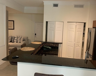 806 E Windward Way - Photo Thumbnail 10