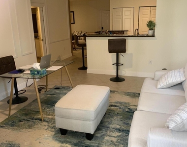 806 E Windward Way - Photo Thumbnail 15