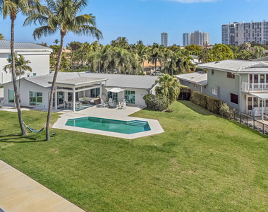 35 Castle Harbor Isle Drive - Photo Thumbnail 2