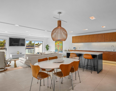 35 Castle Harbor Isle Drive - Photo Thumbnail 14