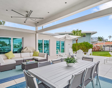 35 Castle Harbor Isle Drive - Photo Thumbnail 5