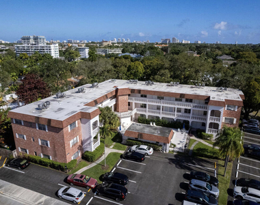 601 Se 5th Court - Photo Thumbnail 2