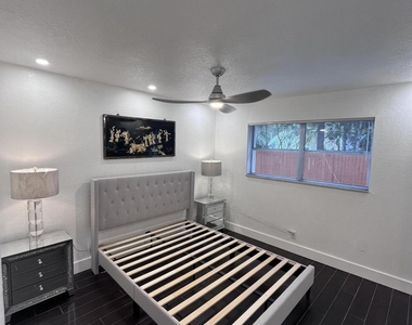 601 Se 5th Court - Photo Thumbnail 27